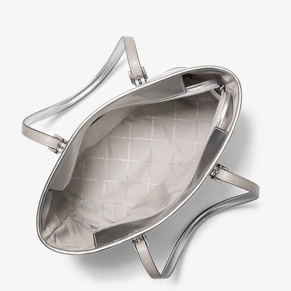 MICHAEL KORS
Jet Set Travel Logo Top-Zip Shoulder Tote
Bag - Picture 3 of 5